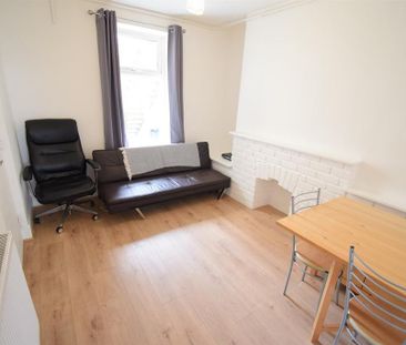 1 bedroom ground floor flat to rent - Photo 1