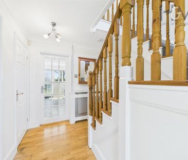 3 bedroom end of terrace house to rent - Photo 2