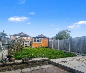 2 bedroom semi-detached house to rent - Photo 4