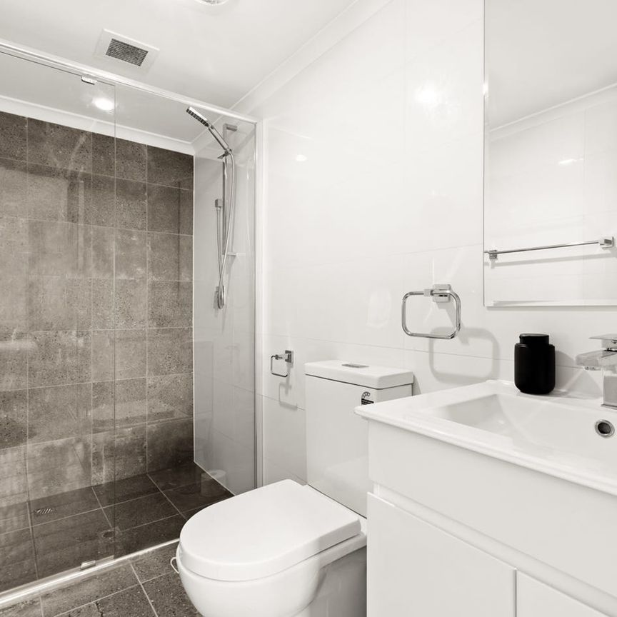 Sunlit retreat in a resort-like complex - Photo 1