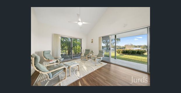 KELMAN ESTATE COTTAGE - Water Usage and lawn Maintenance Included - Photo 1