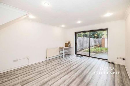 Jasmin Close, Northwood, HA6 - Photo 2