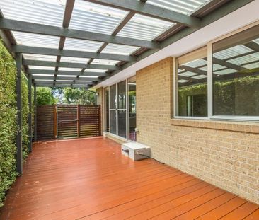 Immaculate Townhouse Ideal for Family Living - Photo 5