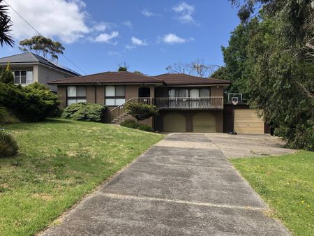 Large, Fully Furnished Home - Photo 3