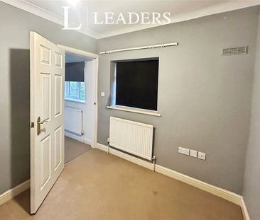3 bedroom property to rent Shelthorpe Road, Loughborough, LE11 - Photo 6