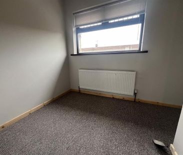 4 Granville Gardens, Portadown, BT63 5DR - Photo 1