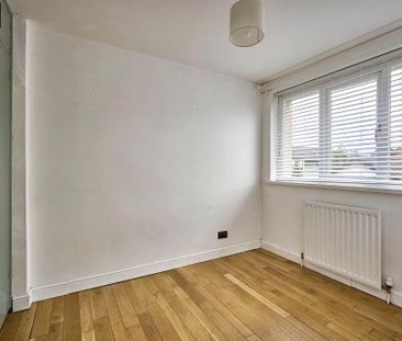 54 Spencer Street, Holywood, BT18 9DJ - Photo 5