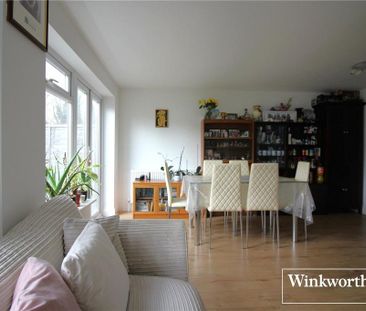 3 bedroom terraced house to rent - Photo 1