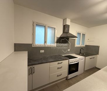 NIMES - ROUTE DE BEAUCAIRE, - Photo 2