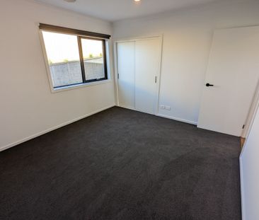 9 Koop Close, Highton - Photo 5