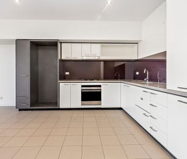Stylish 2-Bedroom Apartment in Prime Prahran Location - Photo 6