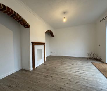 Hazelwood Avenue, Eastbourne - Photo 2