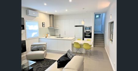 Gorgeous 1 bedroom unit - Whaling Road - North Sydney - Photo 2