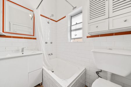 Charming 3-Bedroom Family Home - Photo 4