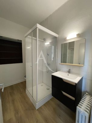Location Appartement 1 pièce 29m² FONTENAY LE COMTE 85200 - Photo 1