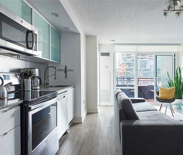 2 Bed| 2 Bath | Luxurious Condo for Rent in Toronto | Cityplace | - Photo 1