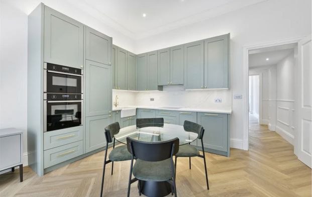 2 Bed Flat, Trebovir Road, SW5 - Photo 1