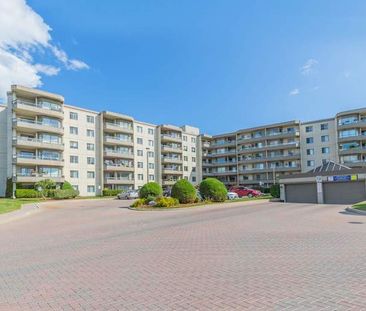 Rosecliffe Gardens I | 620 Springbank Drive, London - Photo 1