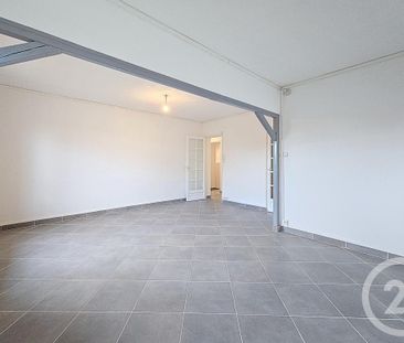 Location Appartement 4 pièces 63m² LA CHAPELLE ST LUC 10600 - Photo 1