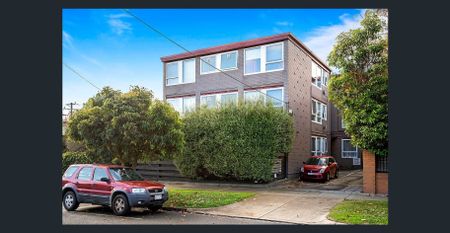 Style, Space – Your Perfect Bayside Place - Photo 2