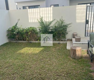 WELL MAINTAINED / SPACIOUS LAYOUT - Photo 3