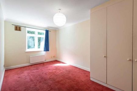 Holden Road, Woodside, N12 - Photo 4