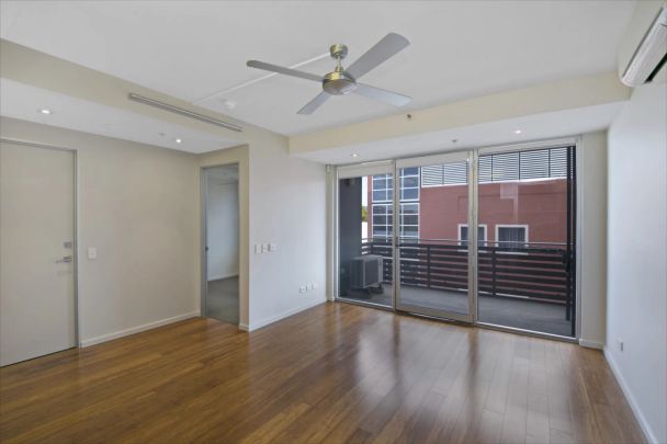 Modern Apartment in Prime CBD location - Photo 1