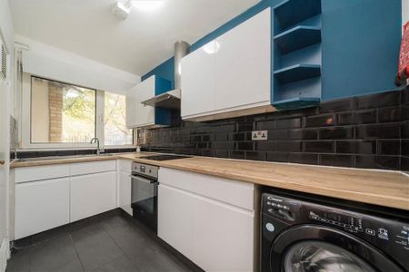 1 bedroom flat to rent - Photo 4