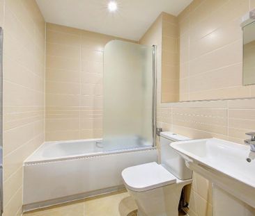 2 bedroom flat to rent - Photo 5