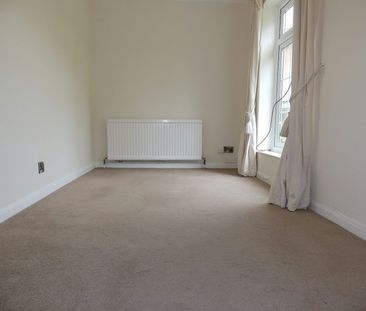 Detached house to rent on - Photo 3