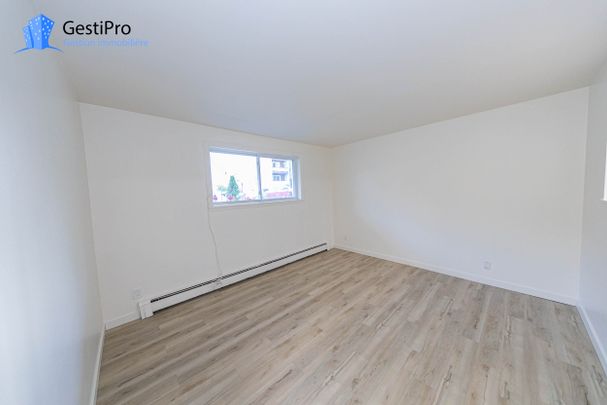 425-435 51e rue Ouest - Photo 1