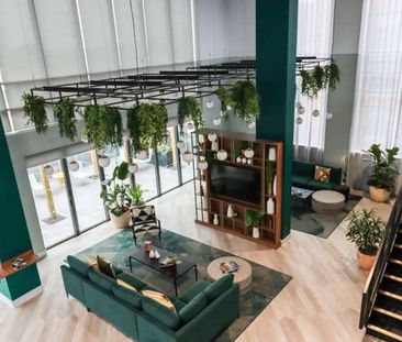 Thames Quarter .Split Level Gym . Fitness Studio. Pet Friendly . Re... - Photo 1