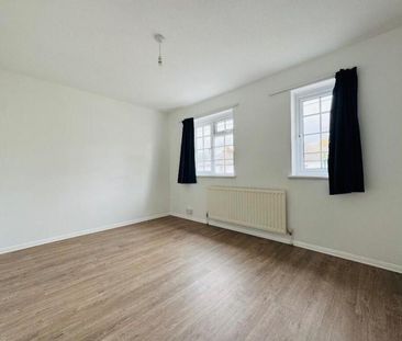 2 bedroom semi-detached house to rent - Photo 4