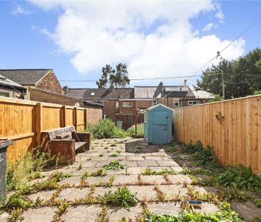 2 bedroom end of terrace house to rent - Photo 5