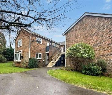 Upper Heyshott, Petersfield, Hampshire, GU31 - Photo 6