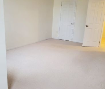 For Lease - 3 Berkshire Avenue, Wasaga Beach, Ontario - Photo 2