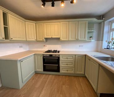 3 bedroom terraced house to rent - Photo 6
