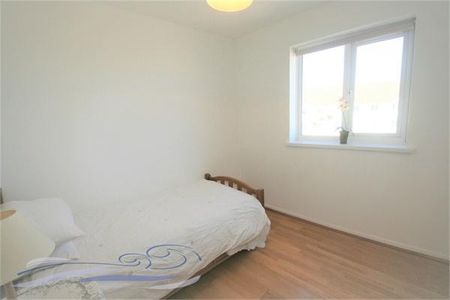 3 bedroom apartment to rent - Photo 5