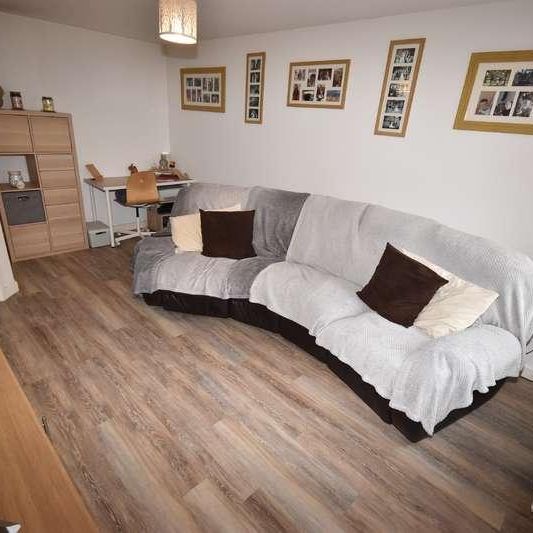 Peake Close, Sleaford, NG34 - Photo 1