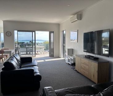 Family & Ferns in Maraetai - Photo 1