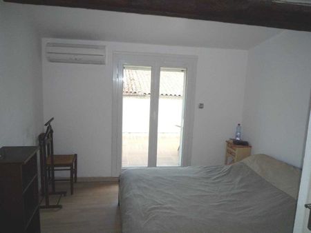 NIMES - RÉPUBLIQUE-MONTCALM P3 DE 68.90m2 AVEC TERRASSE EN DUPLEX ET CLIM, - Photo 2