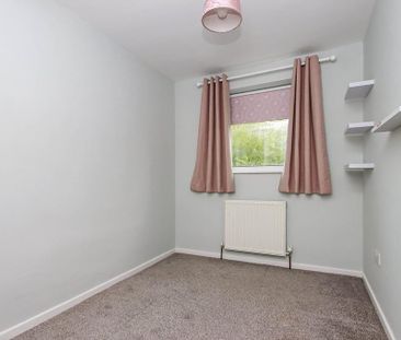 2 bedroom semi-detached house to rent - Photo 2