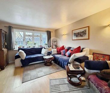 Redditch, Bracknell, RG12 - Photo 1