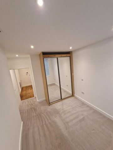 1 bedroom property to rent - Photo 4