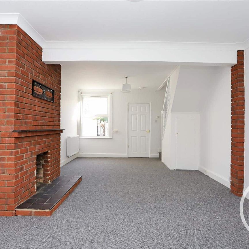 Somerton Avenue, Lowestoft, NR32 - Photo 1