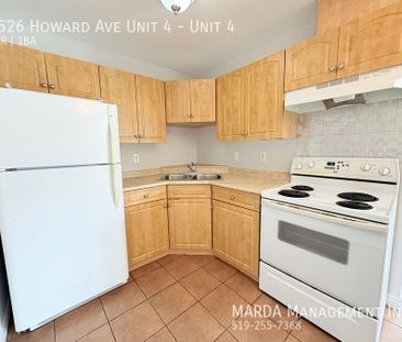 SPACIOUS 3BEDROOM/1BATH UPPER UNIT +UTILITIES - Photo 4