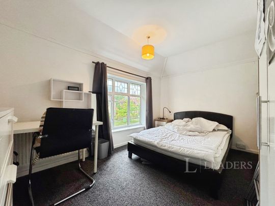 7 bedroom semi detached to rent George Borrow Road, Norwich, NR4 - Photo 1