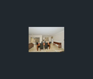 Easy Care Stunning Home - Photo 3