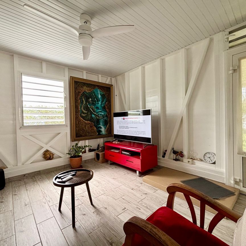 Location Maison 4 pièces 73m² LAMENTIN 97129 - Photo 1