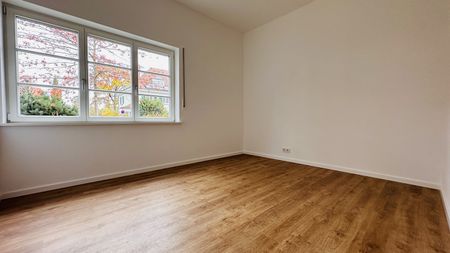 Wunderbares Ziegelstein! 3-Zi. Erstbezug-Whg mit großer sonniger Terrasse. - Photo 5